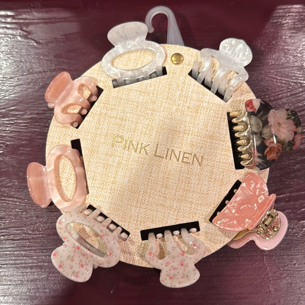 Hair clips come different colors and designs